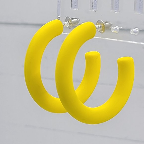1.5" Semi Oblong Yellow Matte Texture Half Hoop Earrings - Picture 7 of 10